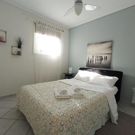 Apartament Flat With Garden Near Sea, Port And Airport Artemida  Zewnętrze zdjęcie