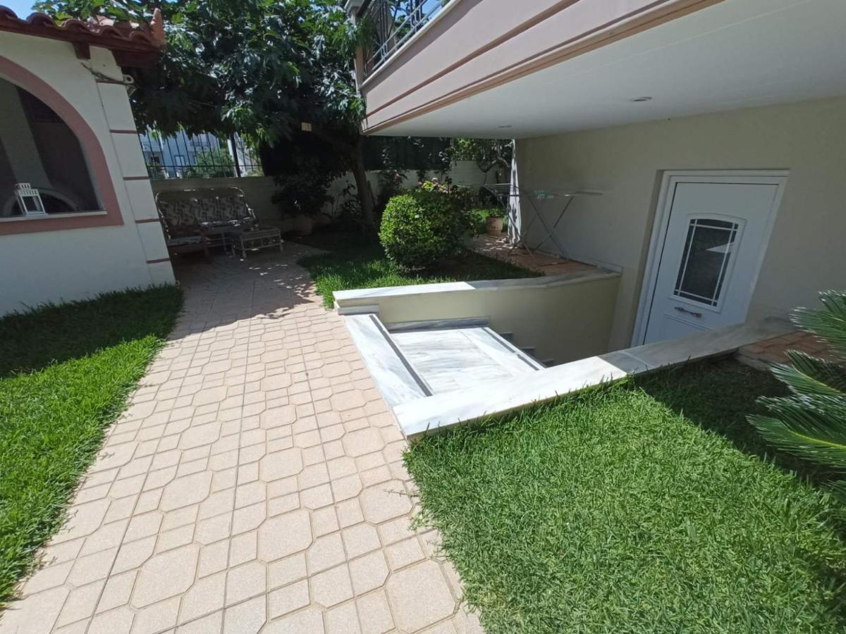 Apartament Flat With Garden Near Sea, Port And Airport Artemida  Zewnętrze zdjęcie