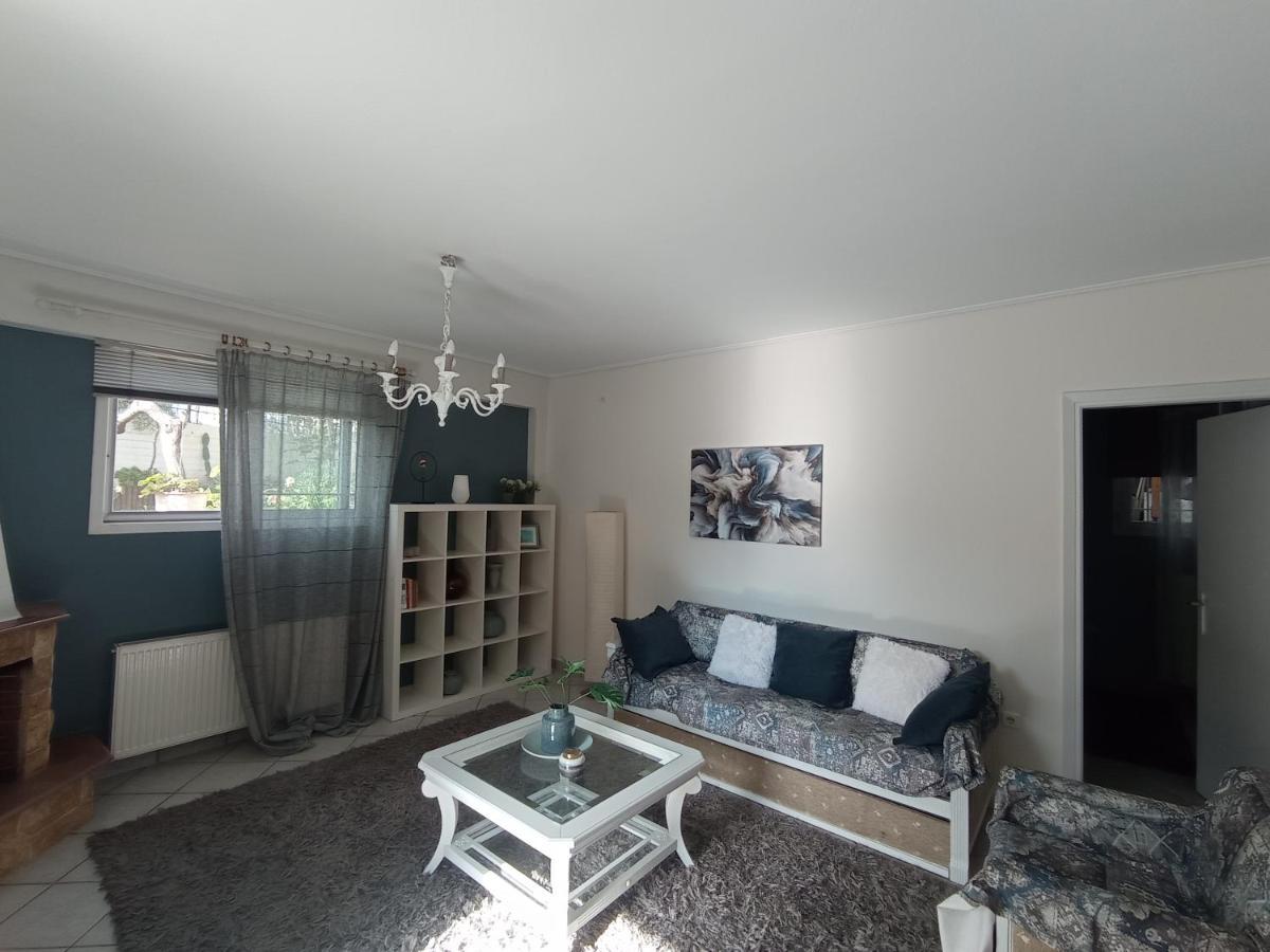 Apartament Flat With Garden Near Sea, Port And Airport Artemida  Zewnętrze zdjęcie